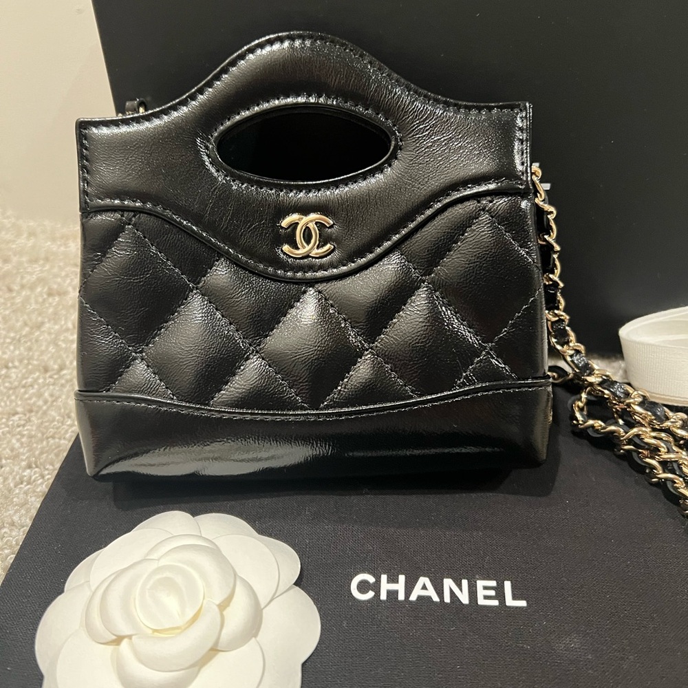 New Chanel mini nano 31 clutch with chain slg - Picture 2 of 7